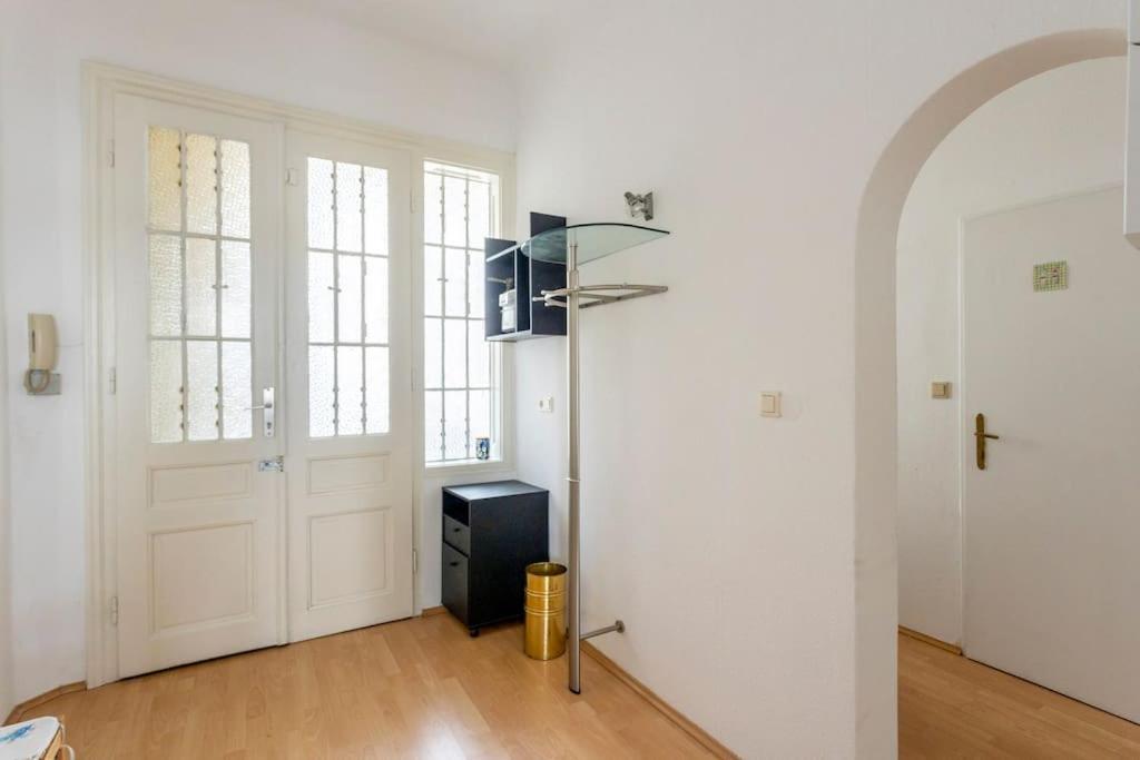 Vintage Living In The Heart Of Vienna. Apartment ภายนอก รูปภาพ